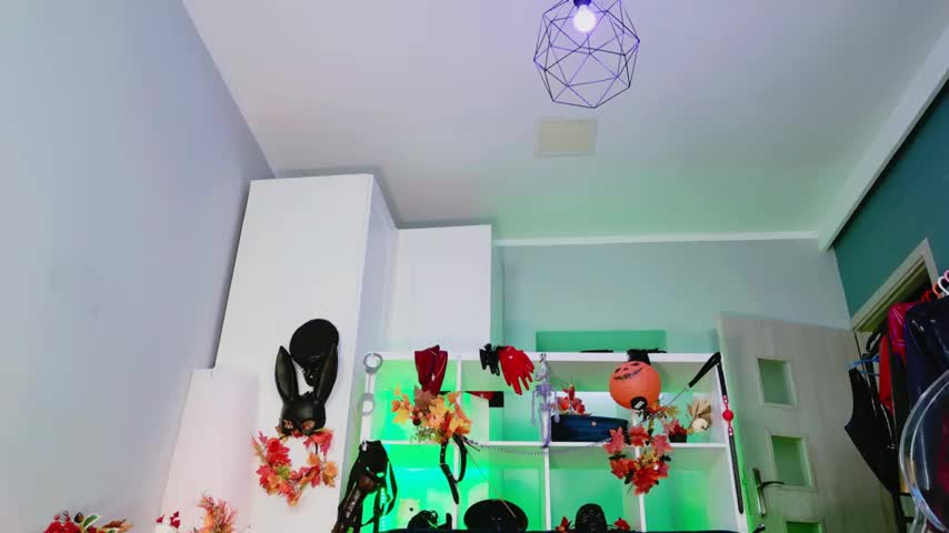 Ella__Kross Cam Model Chat November 1, 2025