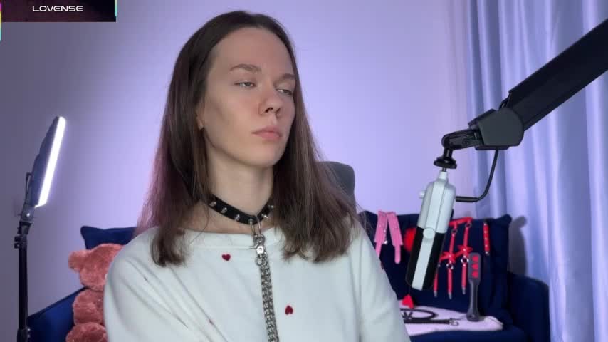 SharkyBaby Cam Model Chat November 1, 2025