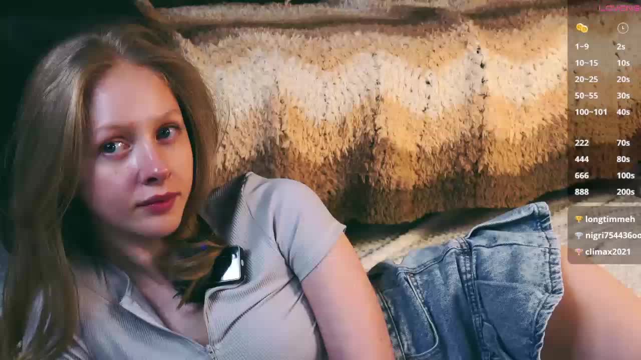 MiaVebes Cam Model Chat November 1, 2025