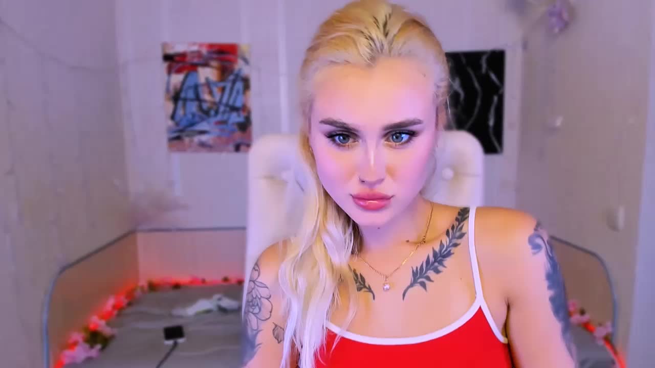 Ravenaaaa Cam Model Chat November 1, 2025