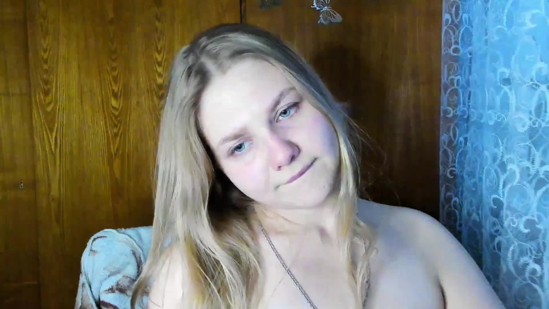 Emma-Frizea Cam Model Chat November 1, 2025