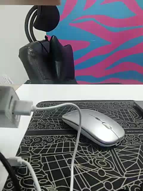 Xo4y-Tpax Cam Model Chat November 1, 2025