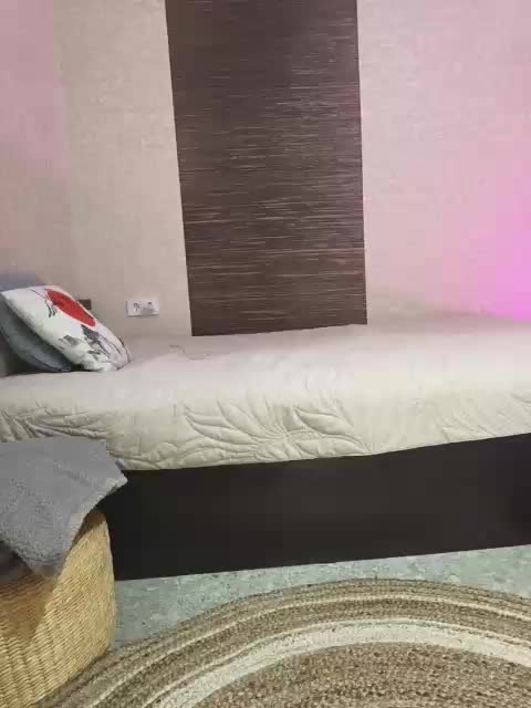 Ninel_Milf Cam Model Chat November 1, 2025