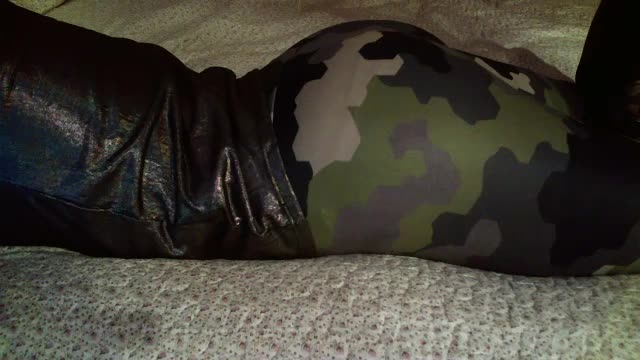 -magicrose- Cam Model Chat November 1, 2025