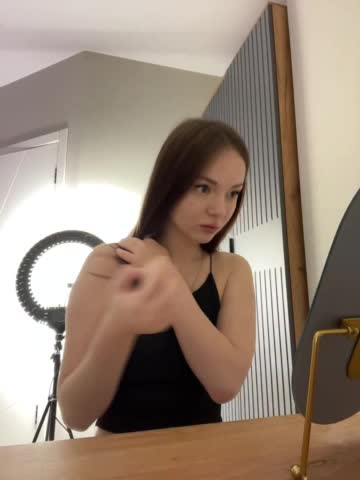OlivkaVif Cam Model Chat November 1, 2025