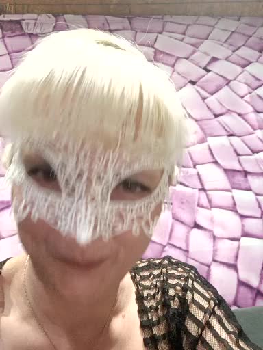 Iinna Cam Model Chat November 1, 2025