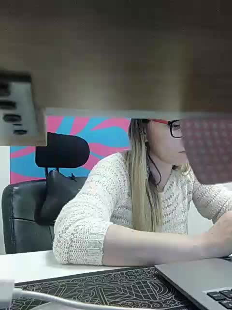 Xo4y-Tpax Cam Model Chat November 1, 2025