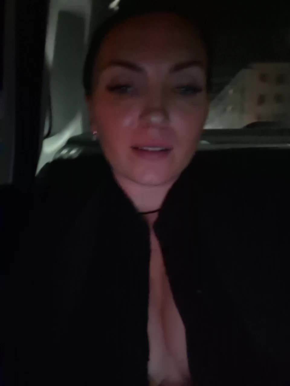 DIVORA Cam Model Chat November 2, 2025