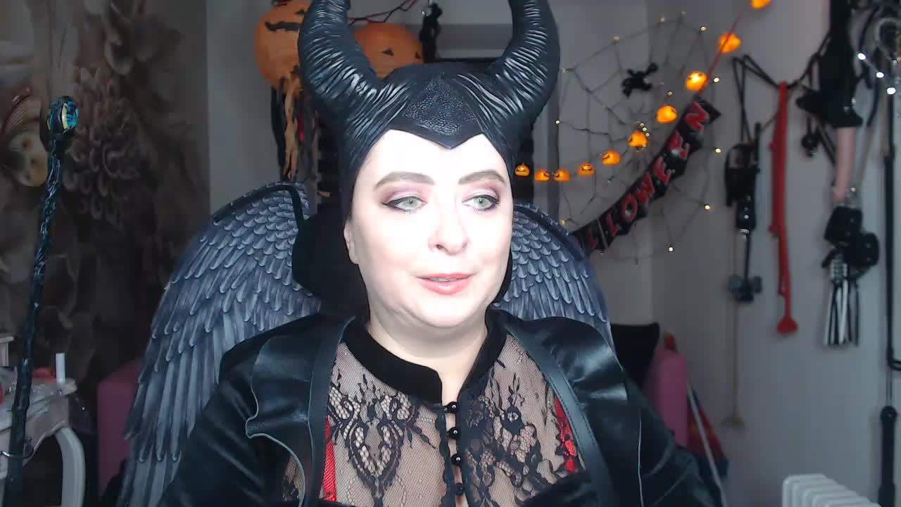 missGODDESS Cam Model Chat November 2, 2025