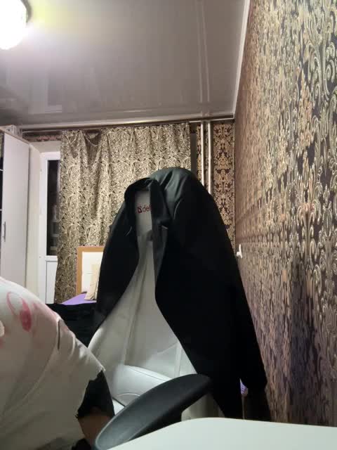 praesertim Cam Model Chat November 2, 2025