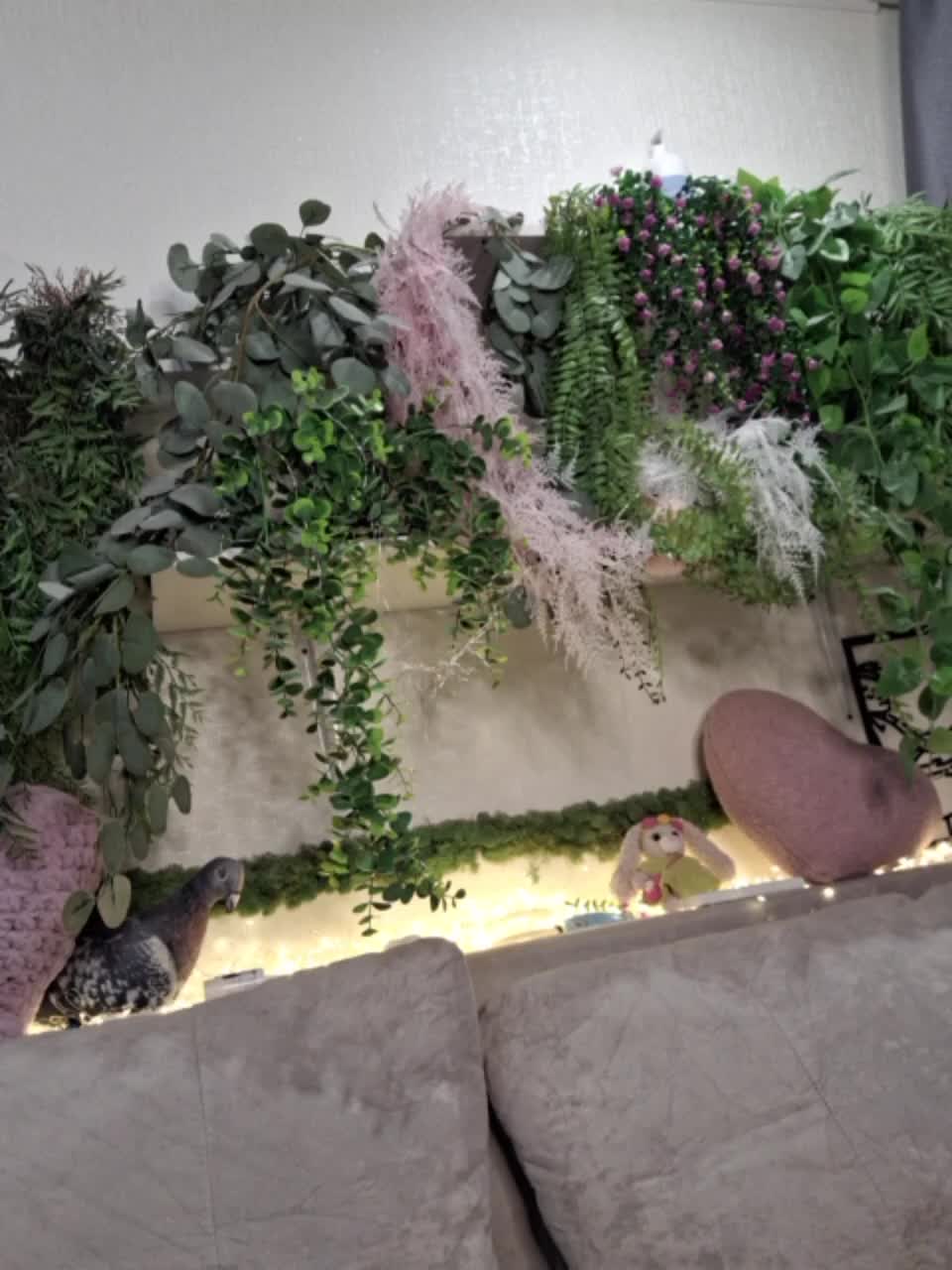 -scyrim- Cam Model Chat November 2, 2025