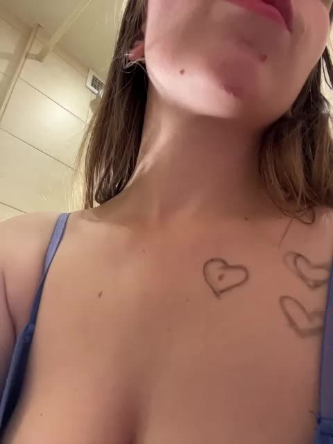 LolaSexxx Cam Model Chat November 2, 2025