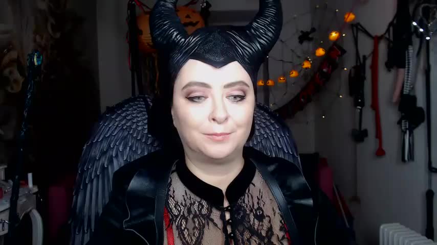 MISSwithDOLLS Cam Model Chat November 2, 2025