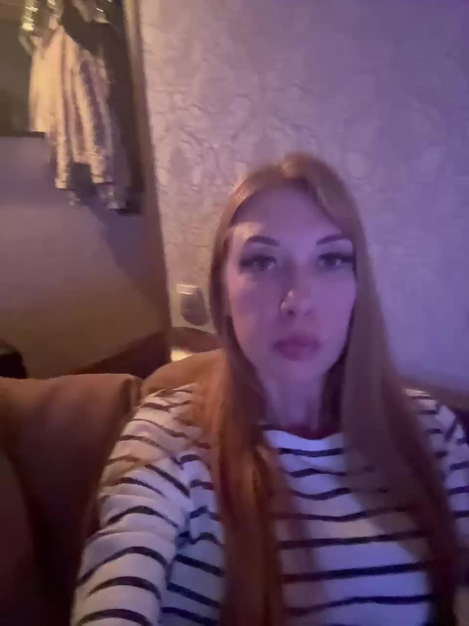 AnnaMaks12 Cam Model Chat November 2, 2025