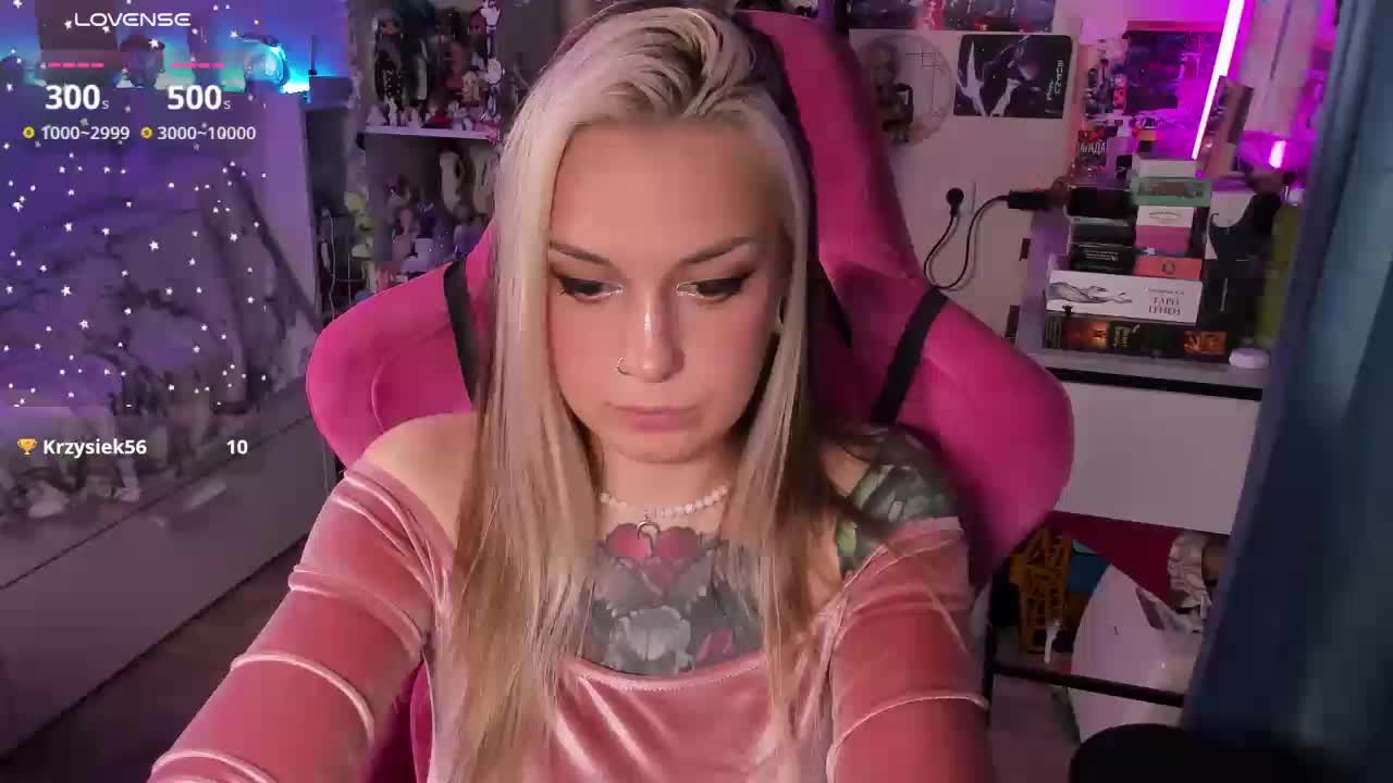 ChloeKohaku Cam Model Chat November 2, 2025