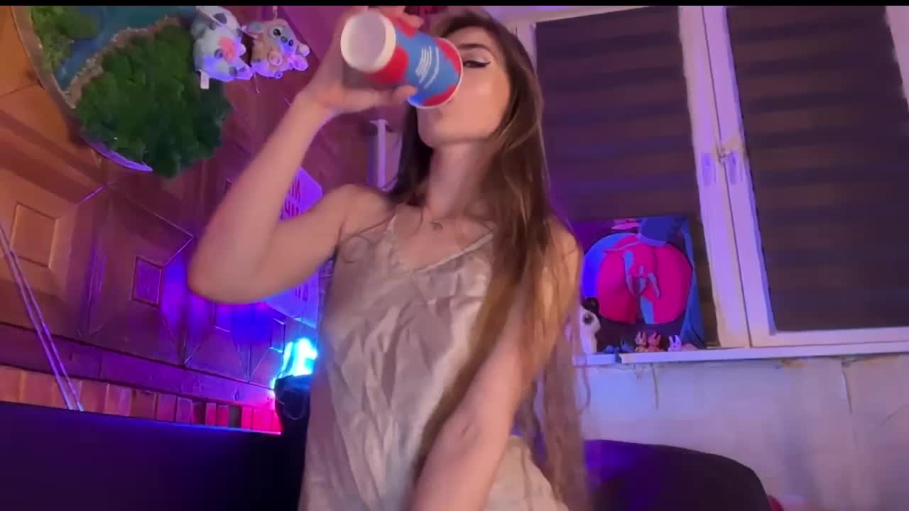 CandyBoom Cam Model Chat November 2, 2025