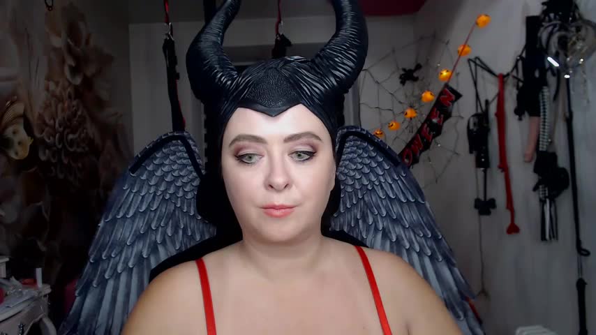 MISSwithDOLLS Cam Model Chat November 2, 2025