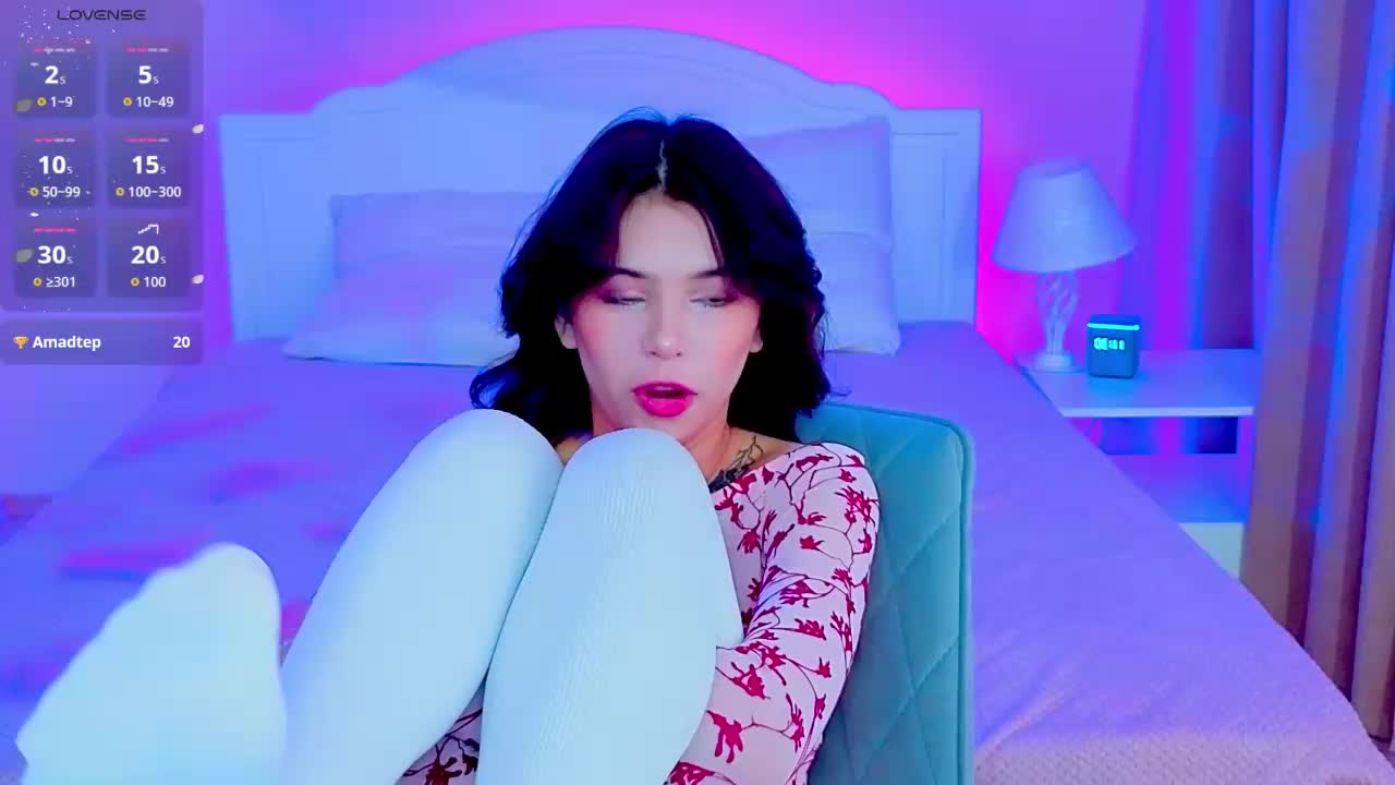 CoralineJones Cam Model Chat November 2, 2025