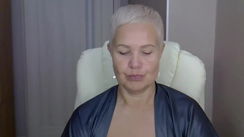 Madam-Madam Cam Model Chat November 2, 2025