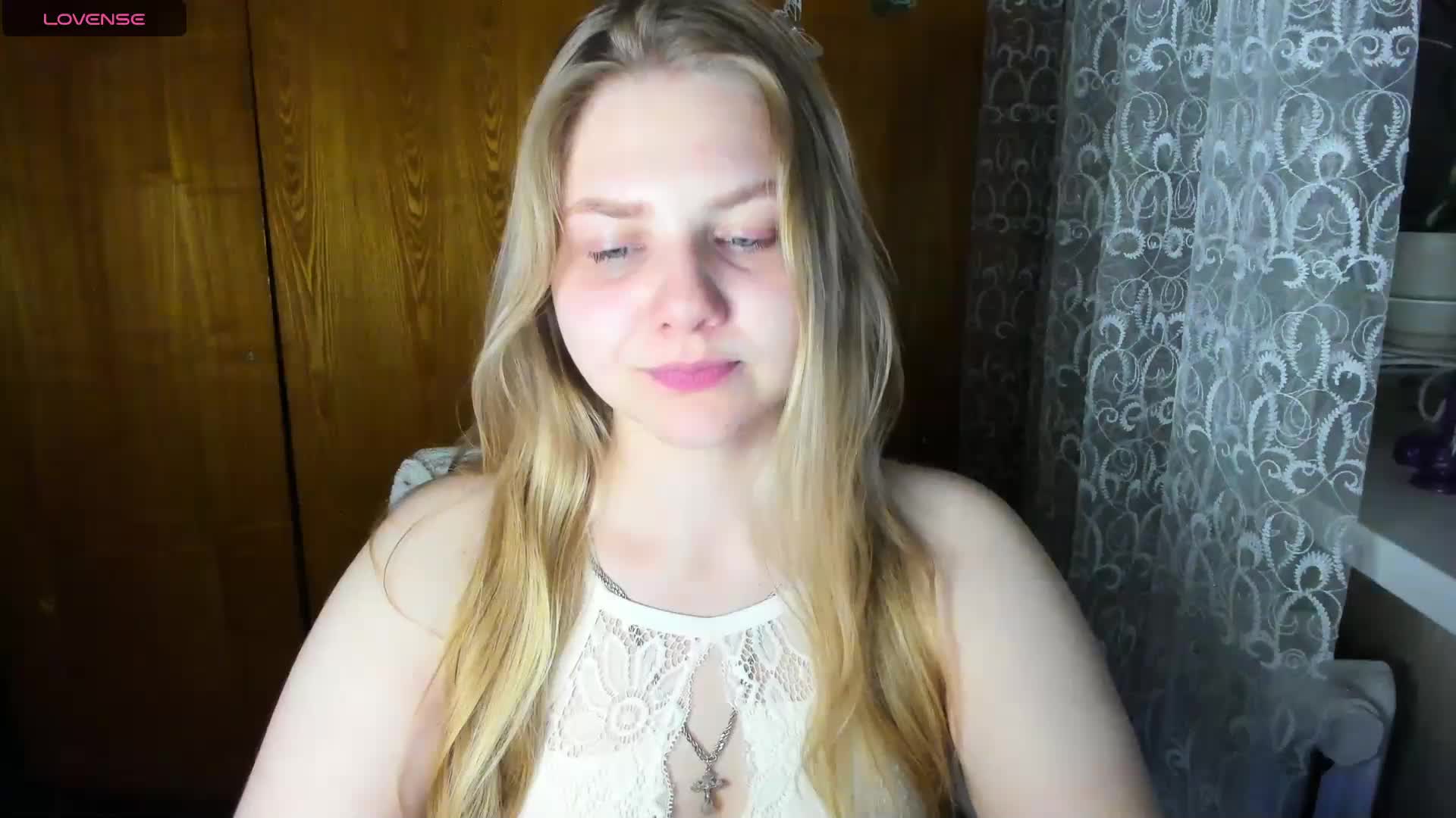 Emma-Frizea Cam Model Chat November 2, 2025