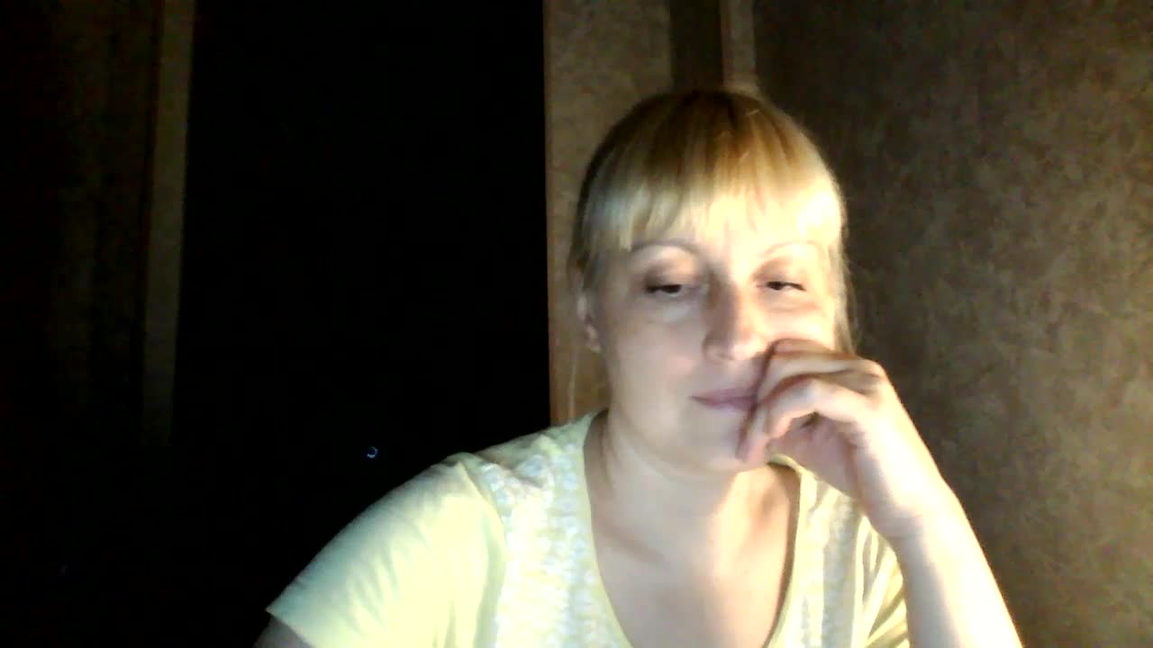 krisss2016 Cam Model Chat November 2, 2025