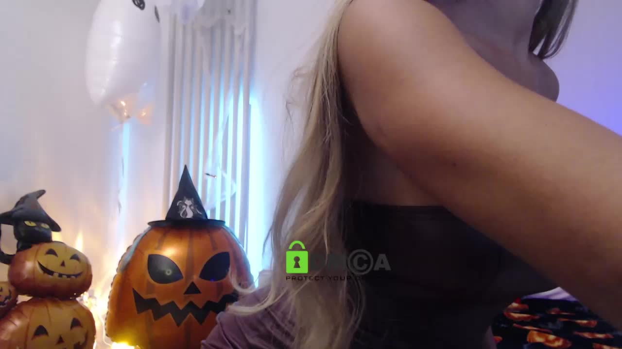 MaxineDi Cam Model Chat November 2, 2025
