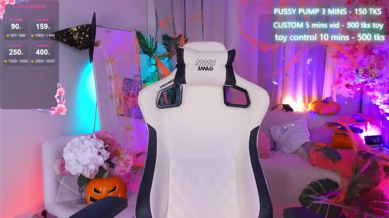 CrazyWine Cam Model Chat November 2, 2025