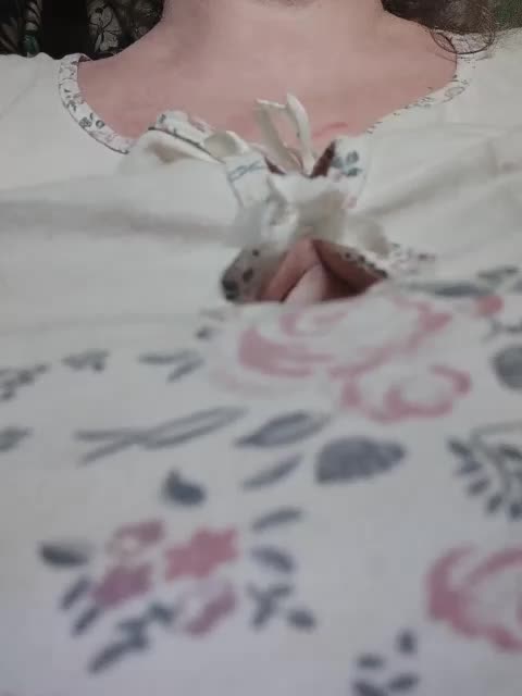 EmpressLady Cam Model Chat November 2, 2025