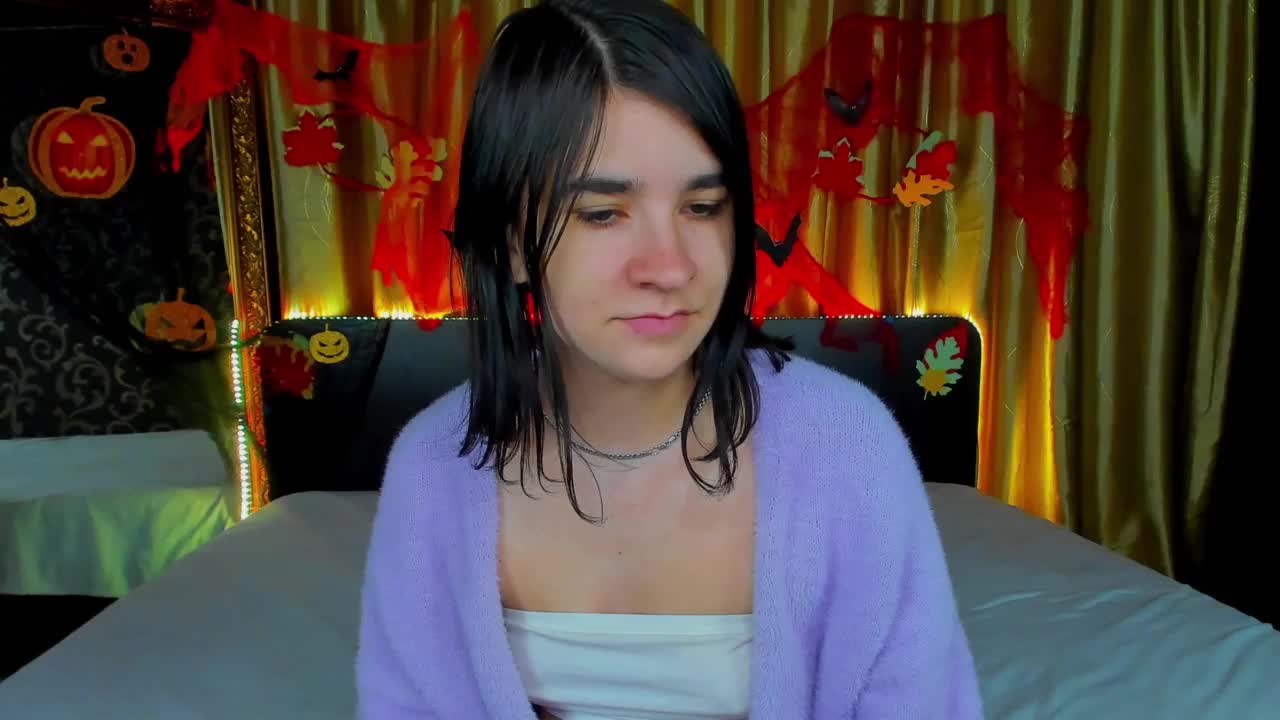 Polly-Love Cam Model Chat November 2, 2025