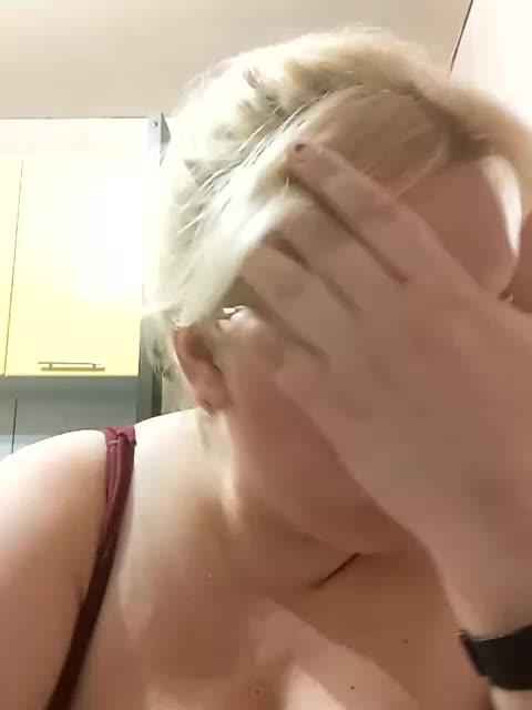 blondy_girl1499 Cam Model Chat November 2, 2025