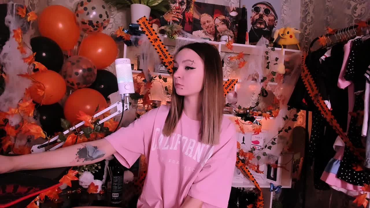 AsyaSweeet Cam Model Chat November 2, 2025