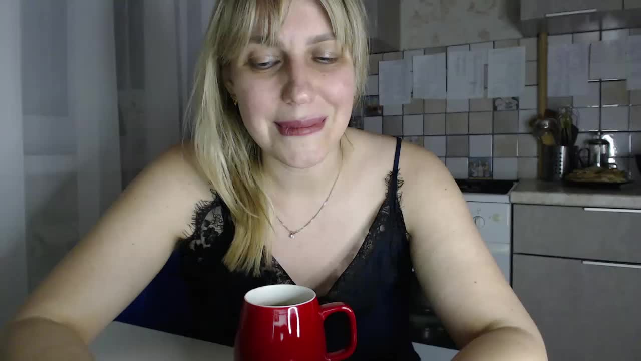 Karmella Cam Model Chat November 2, 2025