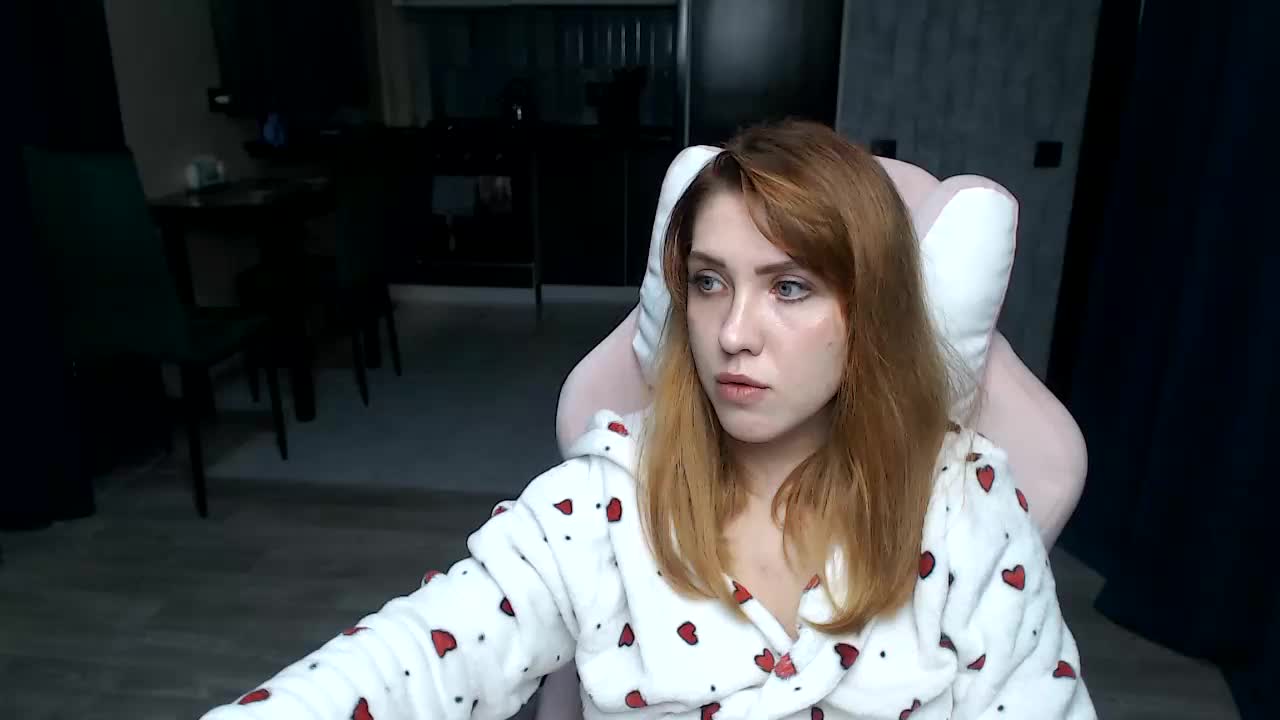 Regimasmile Cam Model Chat November 2, 2025