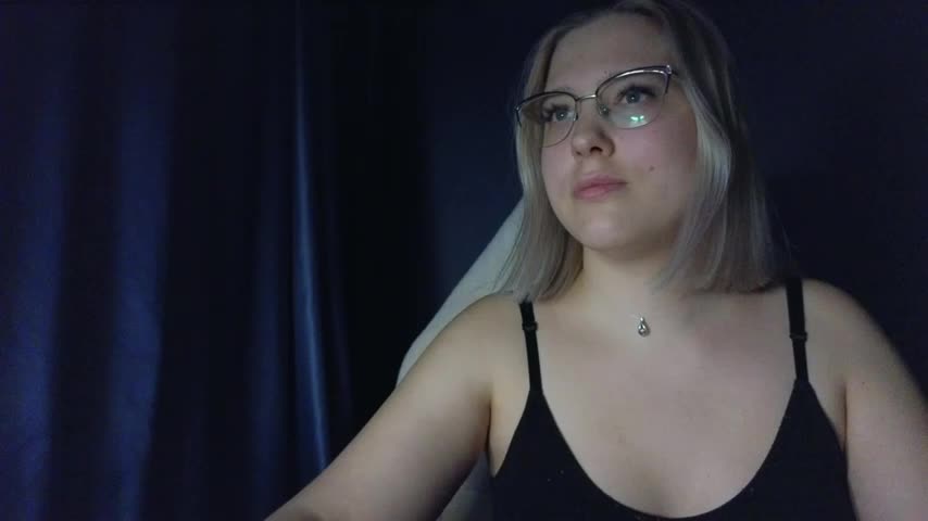HotBrandyX Cam Model Chat November 2, 2025