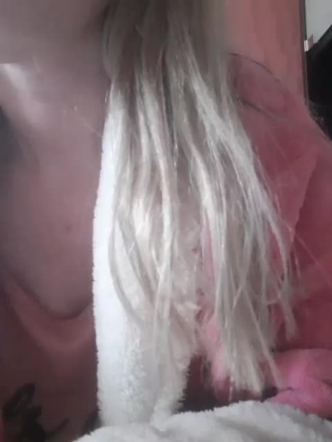 Xo4y-Tpax Cam Model Chat November 2, 2025