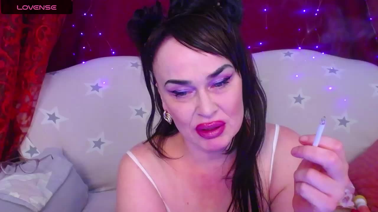 hotzlata Cam Model Chat November 2, 2025