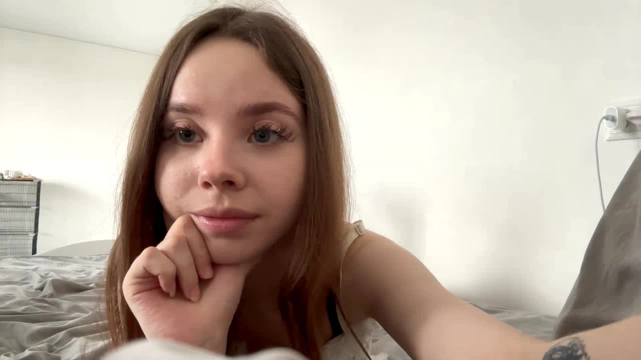 Lil-RO-XO Cam Model Chat November 2, 2025