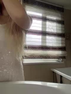 -Riviera- Cam Model Chat November 2, 2025