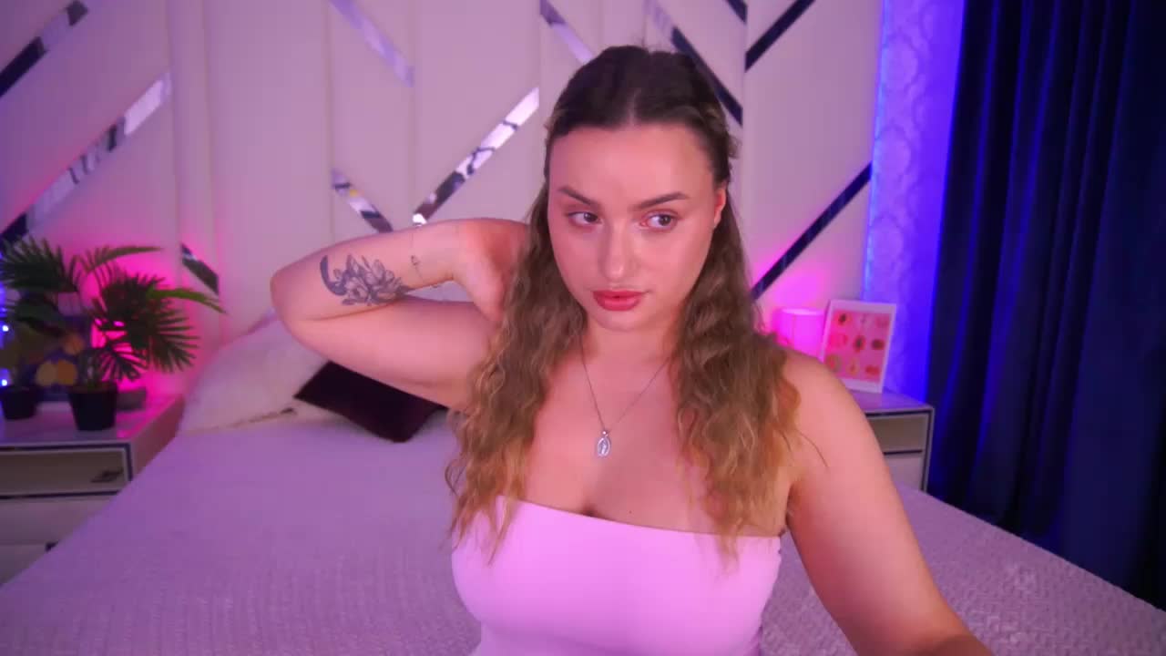 FloraGreys Cam Model Chat November 2, 2025