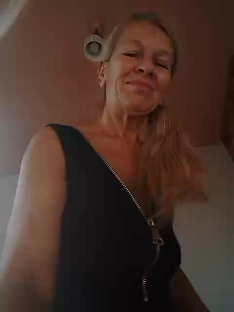 Victoria-sexi Cam Model Chat November 2, 2025