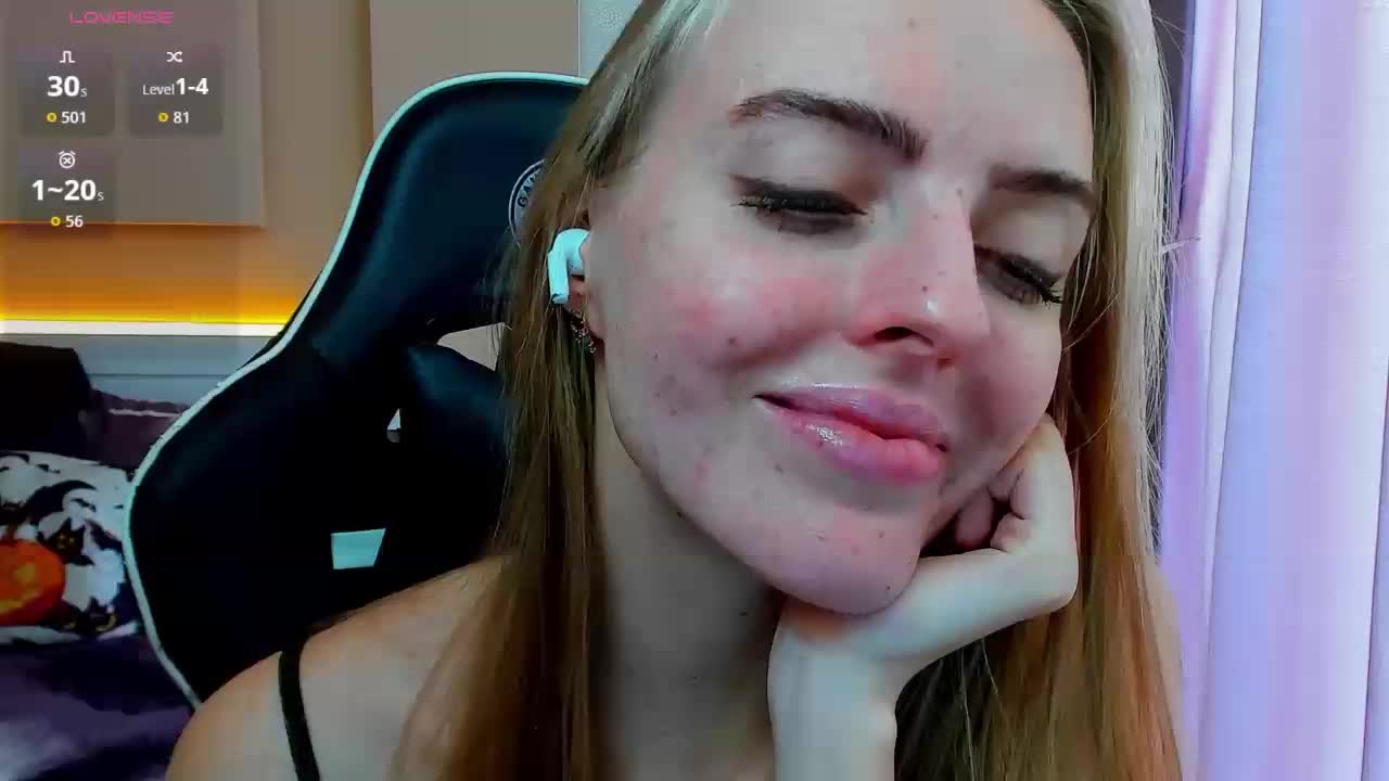 Jam-cream Cam Model Chat November 2, 2025