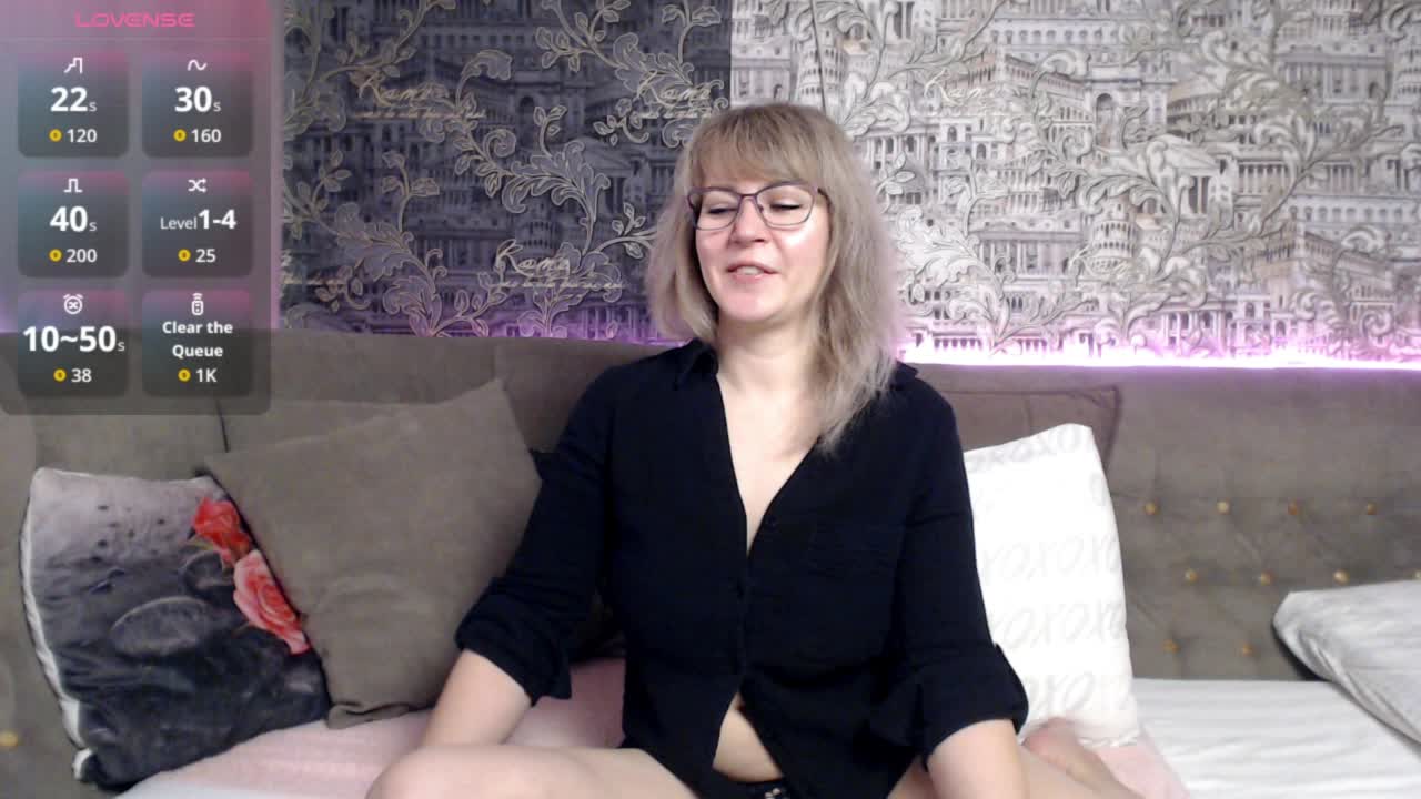 mandyfoxxx Cam Model Chat November 2, 2025