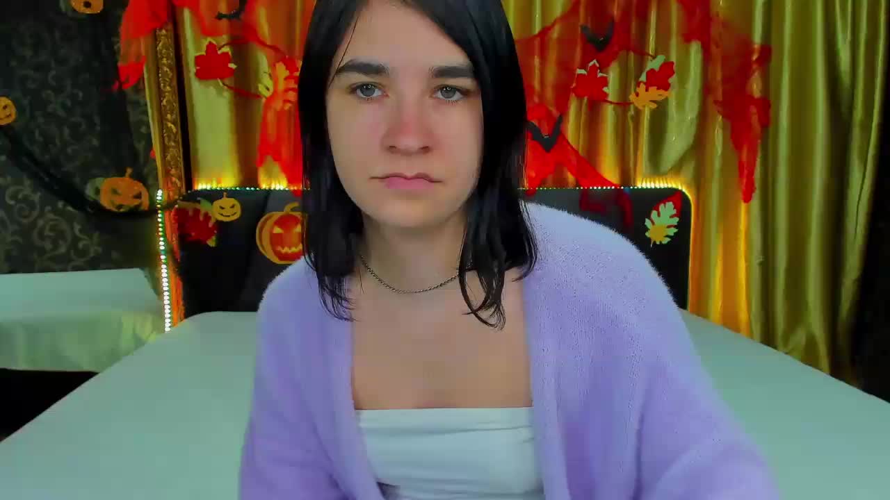 Polly-Love Cam Model Chat November 2, 2025