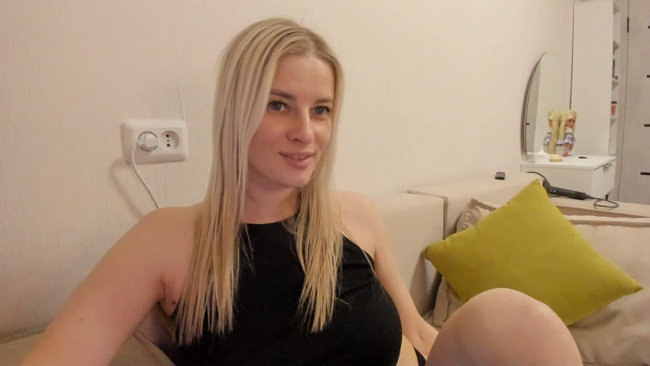 Princessa_ya Cam Model Chat November 2, 2025