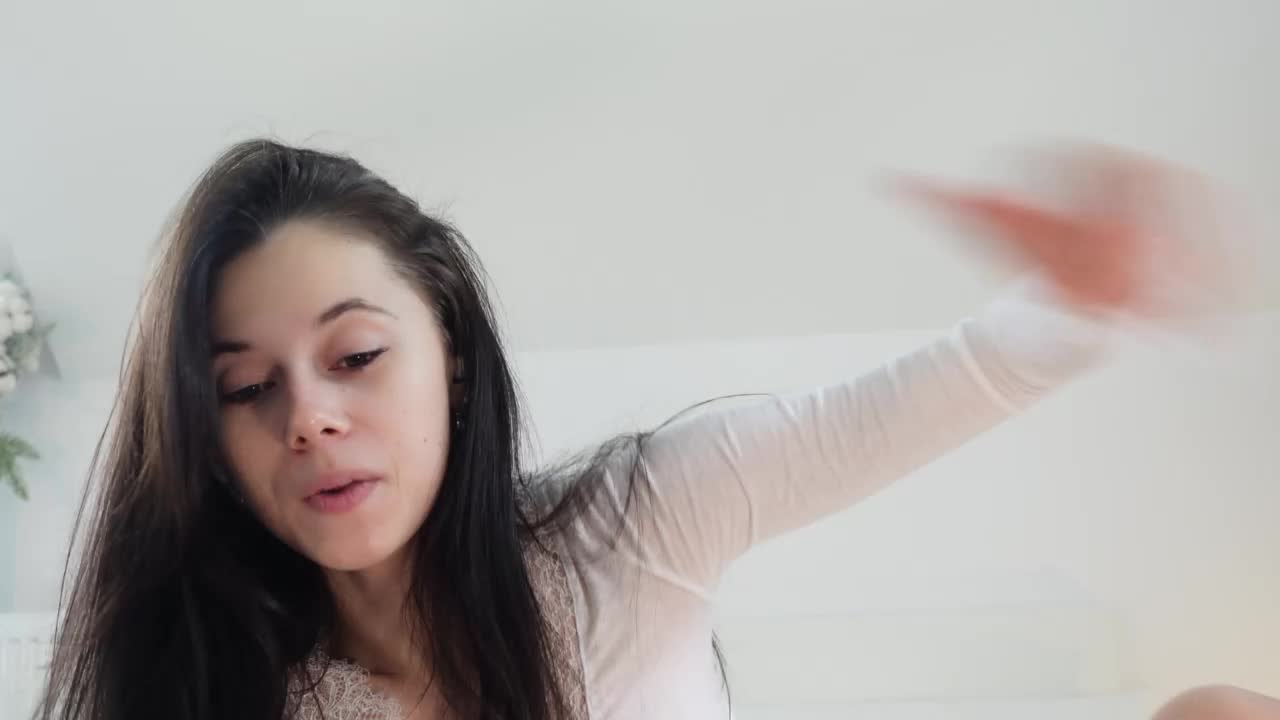 Taanni Cam Model Chat November 2, 2025