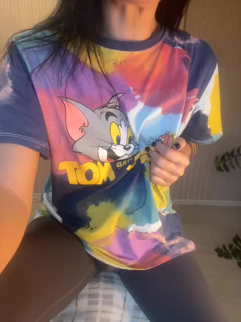 Karolina_Milf Cam Model Chat November 3, 2025