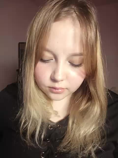 Skujnaya Cam Model Chat November 3, 2025