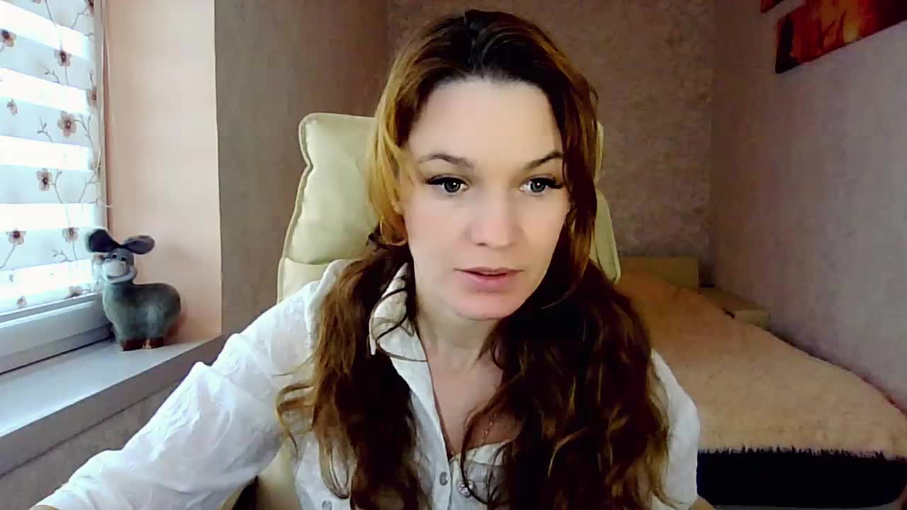smilesss Cam Model Chat November 3, 2025