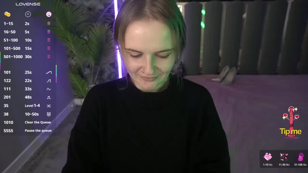 MaribelRiver Cam Model Chat November 3, 2025