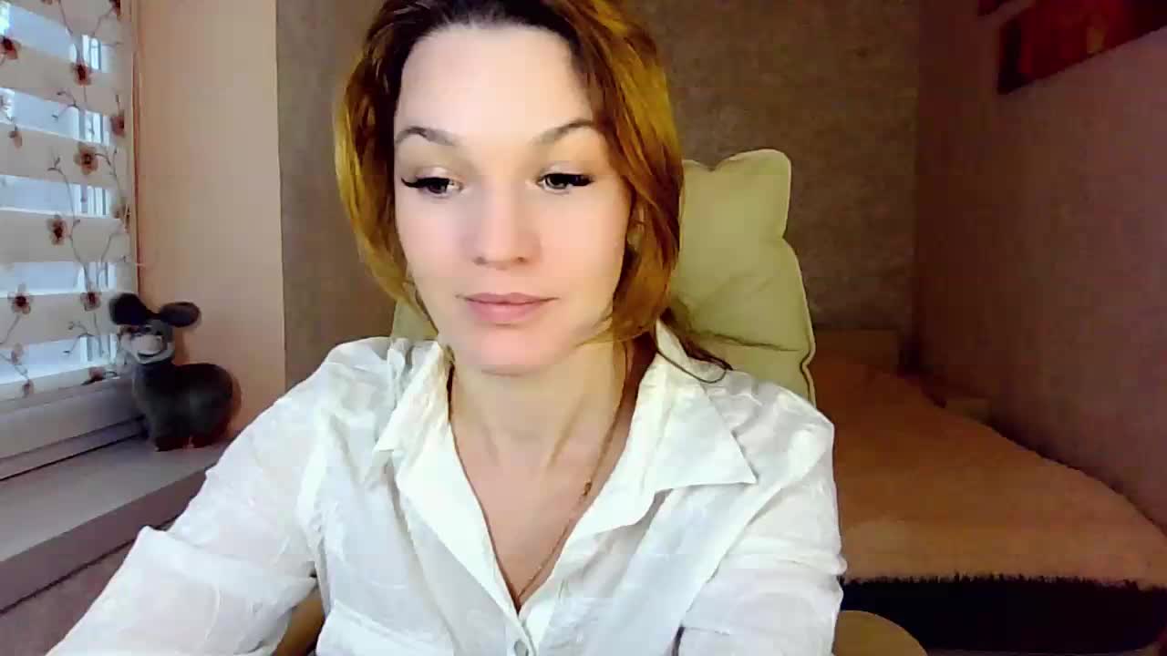 smilesss Cam Model Chat November 3, 2025
